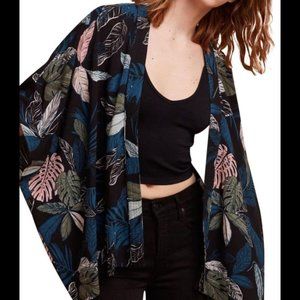 Aritzia Talula Kimono